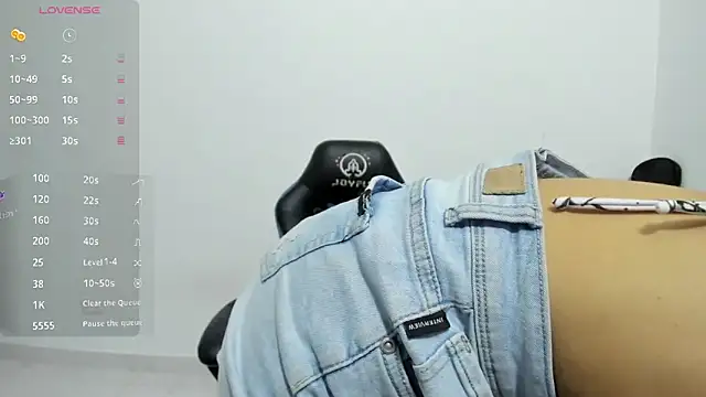 labrika  online show from December 4, 11:35 pm