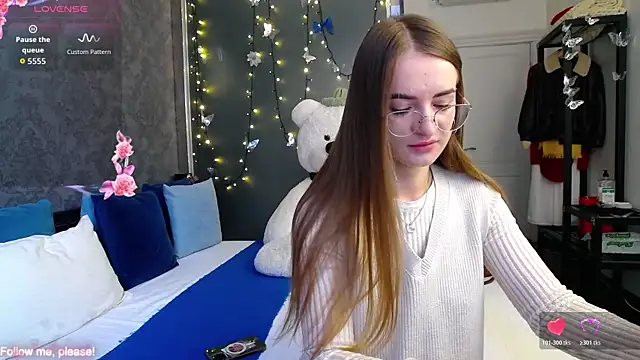 KateJonson online show from November 13, 8:02 am