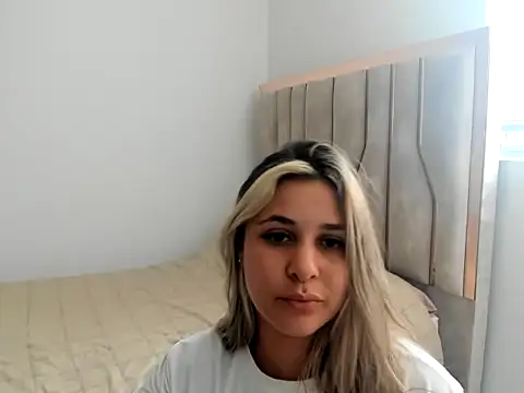 Snapshot of Lana_Sofia1 chatting on October 29, 9:16 pm Lana Sofia1 online show from October 29, 9:16 pm