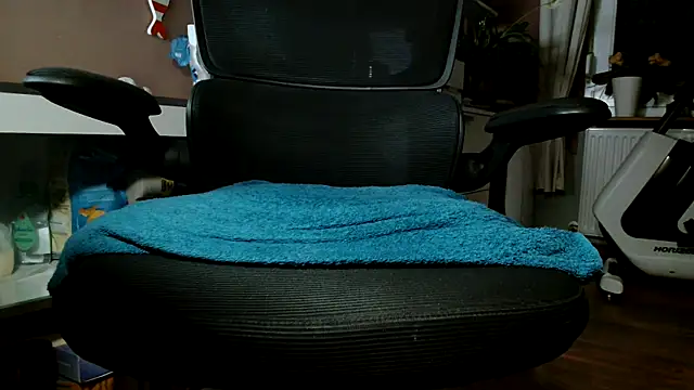 suedel65 online show from October 24, 3:03 am