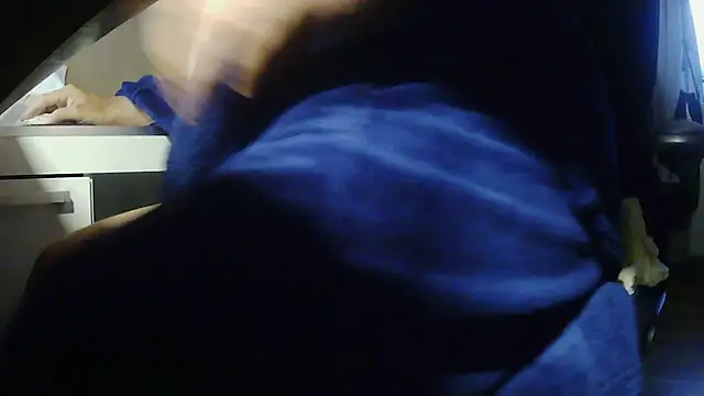 suedel65 online show from May 13, 3:59 am
