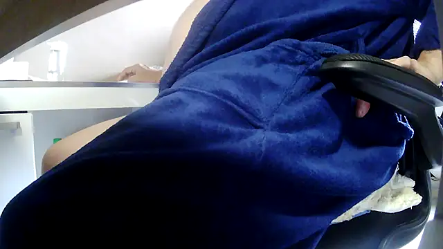 suedel65 online show from May 13, 4:04 pm