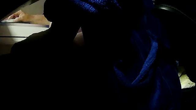 suedel65 online show from May 17, 3:04 am