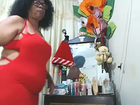 Snapshot of Yayis-hot-sexyw chatting on January 3, 5:28 am Yayis-hot-sexyw online show from January 3, 5:28 am