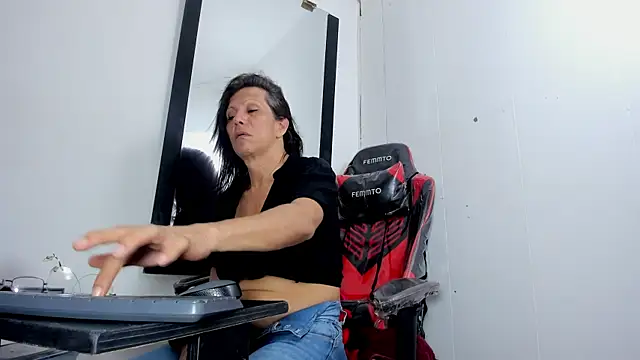 Cleopatra Trans online show from November 7, 6:52 pm