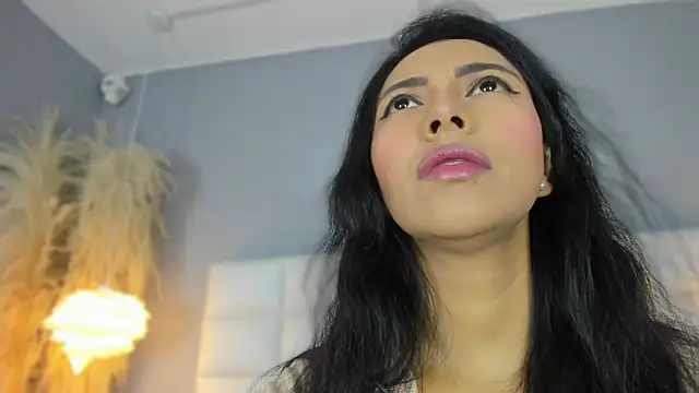 Snapshot of _BunnyNaugthy chatting on June 4, 10:38 pm BunnyNaugthy online show from June 4, 10:38 pm
