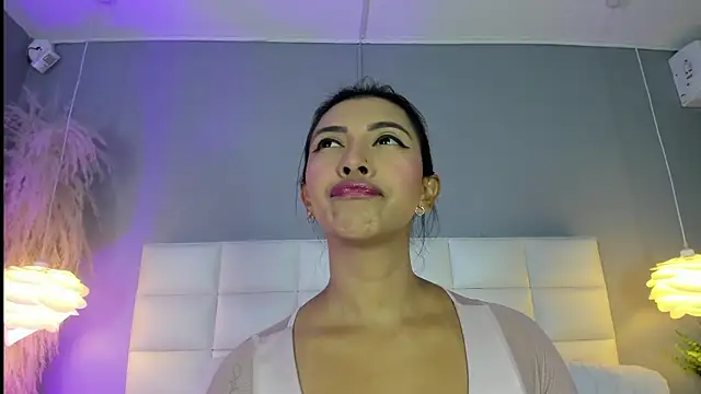 Snapshot of _BunnyNaugthy chatting on June 13, 10:40 pm BunnyNaugthy online show from June 13, 10:40 pm