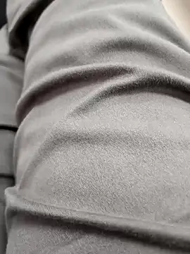 Snapshot of Desi_Londa_143 chatting on February 17, 9:24 am Desi Londa 143 online show from February 17, 9:24 am