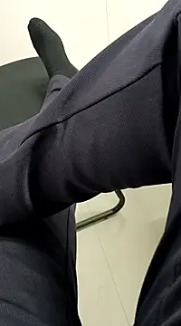 Snapshot of Desi_Londa_143 chatting on March 3, 7:43 am Desi Londa 143 online show from March 3, 7:43 am