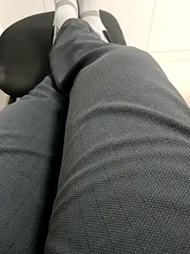 Snapshot of Desi_Londa_143 chatting on March 4, 11:51 am Desi Londa 143 online show from March 4, 11:51 am