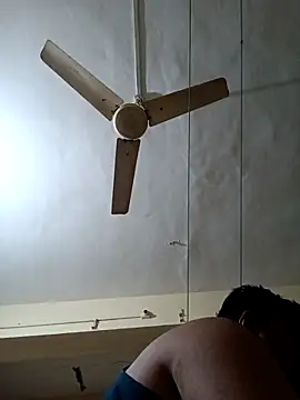 Snapshot of Desi_Londa_143 chatting on March 5, 1:10 am Desi Londa 143 online show from March 5, 1:10 am