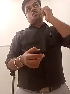 Snapshot of Desi_Londa_143 chatting on March 7, 4:35 am Desi Londa 143 online show from March 7, 4:35 am