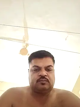 Snapshot of Desi_Londa_143 chatting on March 16, 2:32 am Desi Londa 143 online show from March 16, 2:32 am