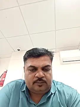 Snapshot of Desi_Londa_143 chatting on March 18, 7:52 am Desi Londa 143 online show from March 18, 7:52 am