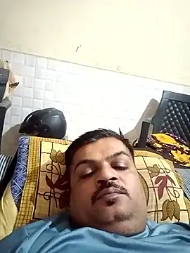 Snapshot of Desi_Londa_143 chatting on March 18, 4:48 pm Desi Londa 143 online show from March 18, 4:48 pm