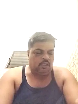 Snapshot of Desi_Londa_143 chatting on October 17, 12:25 am Desi Londa 143 online show from October 17, 12:25 am