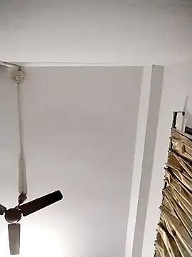 Snapshot of Desi_Londa_143 chatting on November 11, 1:27 am Desi Londa 143 online show from November 11, 1:27 am