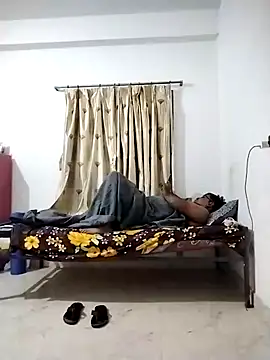 Snapshot of Desi_Londa_143 chatting on November 11, 4:40 pm Desi Londa 143 online show from November 11, 4:40 pm