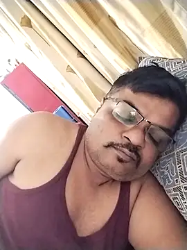 Snapshot of Desi_Londa_143 chatting on November 14, 10:07 pm Desi Londa 143 online show from November 14, 10:07 pm