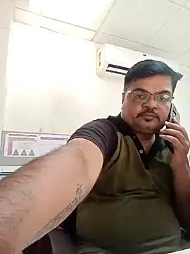 Snapshot of Desi_Londa_143 chatting on November 15, 10:23 am Desi Londa 143 online show from November 15, 10:23 am