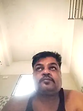 Snapshot of Desi_Londa_143 chatting on November 16, 1:44 am Desi Londa 143 online show from November 16, 1:44 am