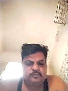 Snapshot of Desi_Londa_143 chatting on November 22, 1:48 am Desi Londa 143 online show from November 22, 1:48 am