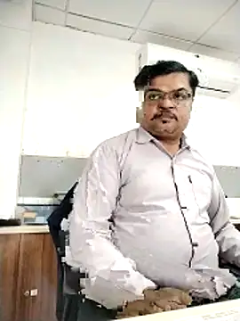 Snapshot of Desi_Londa_143 chatting on December 15, 8:07 am Desi Londa 143 online show from December 15, 8:07 am