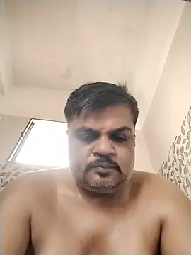 Snapshot of Desi_Londa_143 chatting on June 14, 4:47 am Desi Londa 143 online show from June 14, 4:47 am