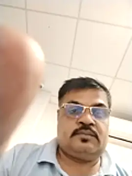 Snapshot of Desi_Londa_143 chatting on August 1, 10:14 am Desi Londa 143 online show from August 1, 10:14 am