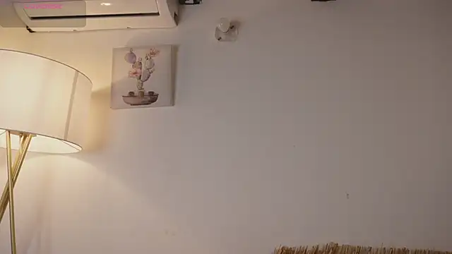Snapshot of bunnycuteshy chatting on May 12, 12:57 pm bunnycuteshy online show from May 12, 12:57 pm