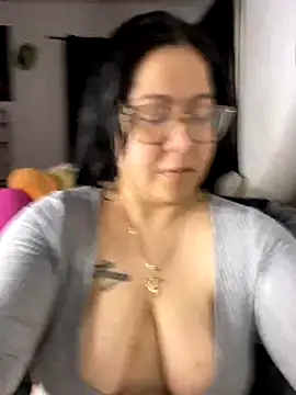 MsConejitaa online show from November 10, 1:32 pm