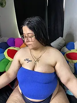 Snapshot of MsConejitaa chatting on May 18, 3:51 pm MsConejitaa online show from May 18, 3:51 pm