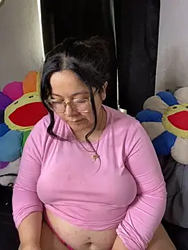 Snapshot of MsConejitaa chatting on June 14, 3:58 pm MsConejitaa online show from June 14, 3:58 pm