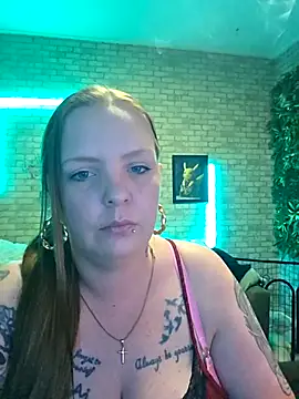 Snapshot of Melissa1994- chatting on May 9, 11:32 pm Melissa1994- online show from May 9, 11:32 pm