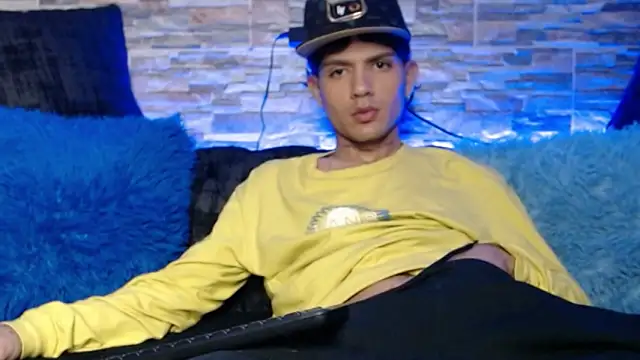 andersonZ998 online show from March 20, 6:52 am