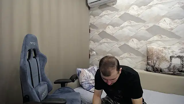 SerzhKorol1 online show from October 28, 6:06 am