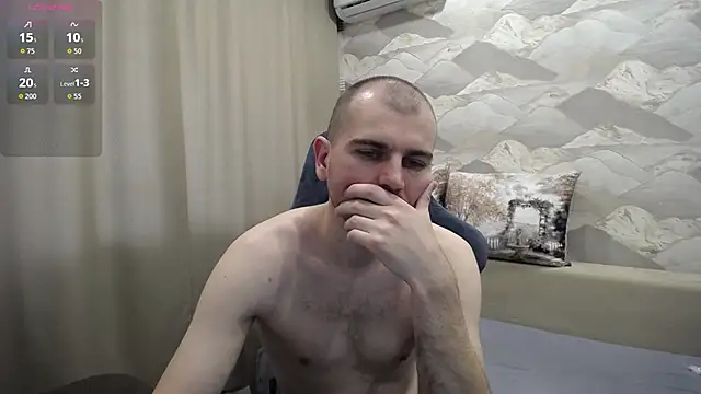 Snapshot of SerzhKorol1 chatting on May 15, 8:21 am SerzhKorol1 online show from May 15, 8:21 am