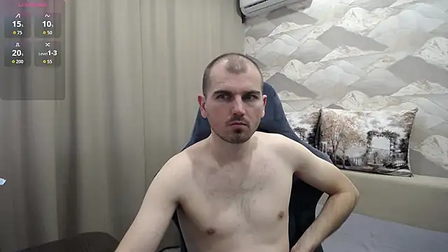 Snapshot of SerzhKorol1 chatting on May 24, 8:08 am SerzhKorol1 online show from May 24, 8:08 am