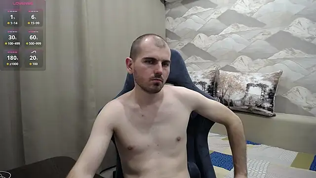 Snapshot of SerzhKorol1 chatting on June 15, 2:19 pm SerzhKorol1 online show from June 15, 2:19 pm