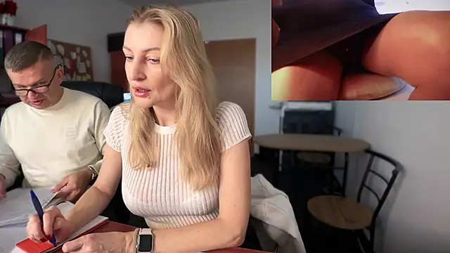 legsLONG online show from December 27, 9:28 am