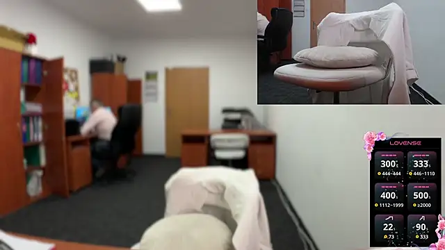 legsLONG online show from February 21, 5:13 am