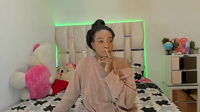 viioolleettaa online show from December 17, 3:28 pm