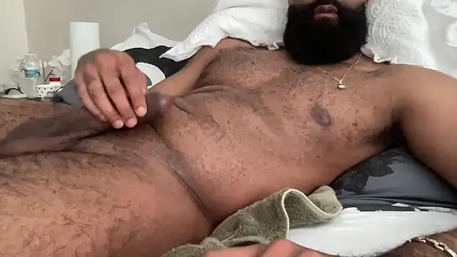 Snapshot of waveonce- chatting on December 5, 8:16 pm waveonce- online show from December 5, 8:16 pm