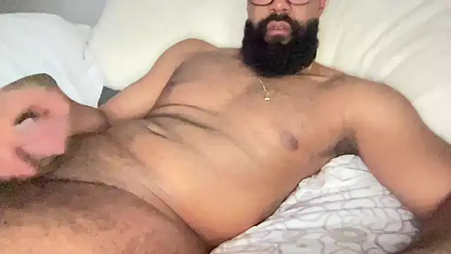 Snapshot of waveonce- chatting on March 12, 10:27 pm waveonce- online show from March 12, 10:27 pm