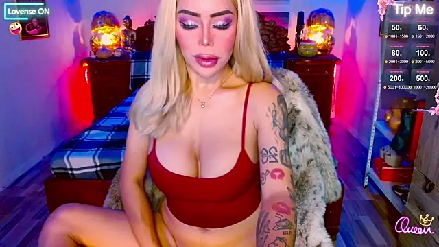 Snapshot of Magnificent_Goddess chatting on June 26, 5:12 am Magnificent Goddess online show from June 26, 5:12 am
