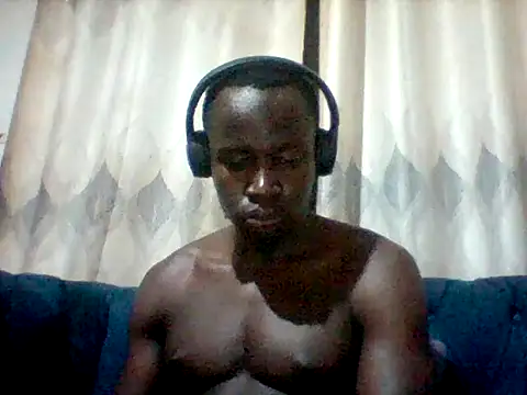 Snapshot of mclntz_bbc chatting on June 4, 6:14 pm mclntz bbc online show from June 4, 6:14 pm