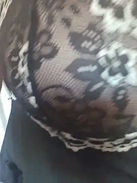 Snapshot of milfchantal4 chatting on June 20, 8:39 am milfchantal4 online show from June 20, 8:39 am