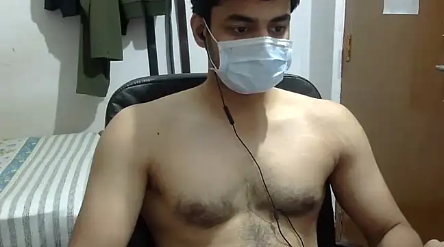 Snapshot of sukku3 chatting on January 4, 8:17 am sukku3 online show from January 4, 8:17 am