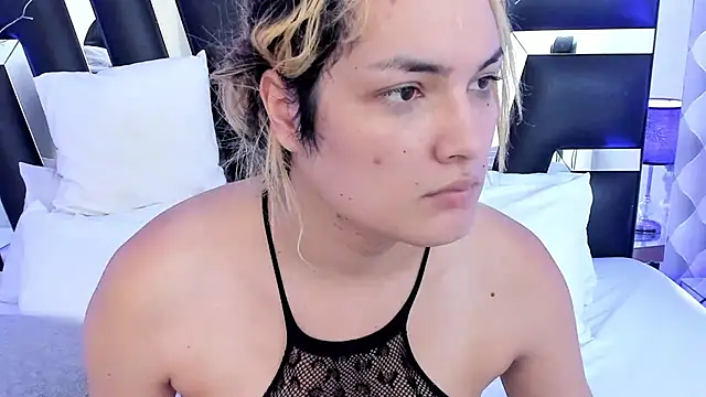 Snapshot of katya_kozlov chatting on March 3, 6:37 am katya kozlov online show from March 3, 6:37 am