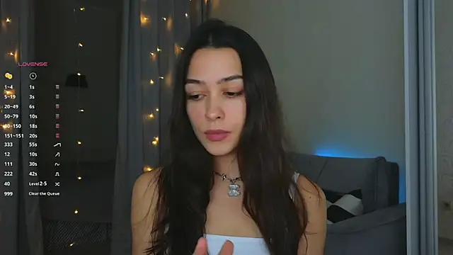 mo1ly online show from December 16, 12:06 pm